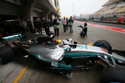 Lewis Hamilton, Mercedes AMG F1 W08, fährt aus der Box