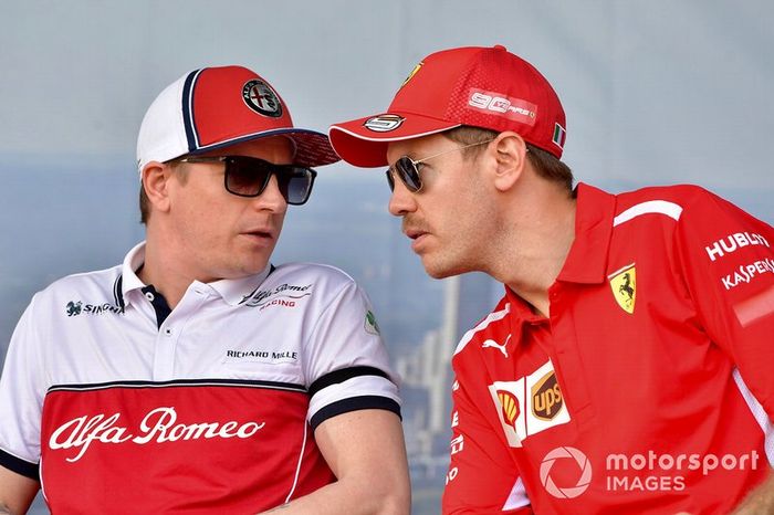 Kimi Raikkonen, Alfa Romeo Racing y Sebastian Vettel, Ferrari