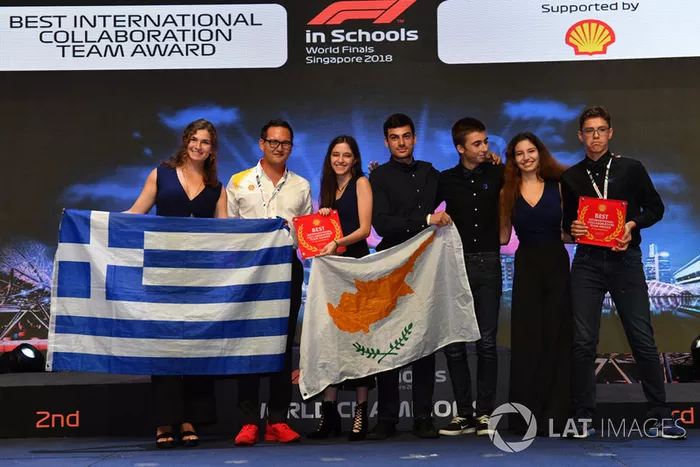 Primo a la mejor colaboración internacional 