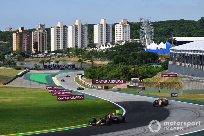 Max Verstappen, Red Bull Racing RB19, Lando Norris, McLaren MCL60, Fernando Alonso, Aston Martin AMR23