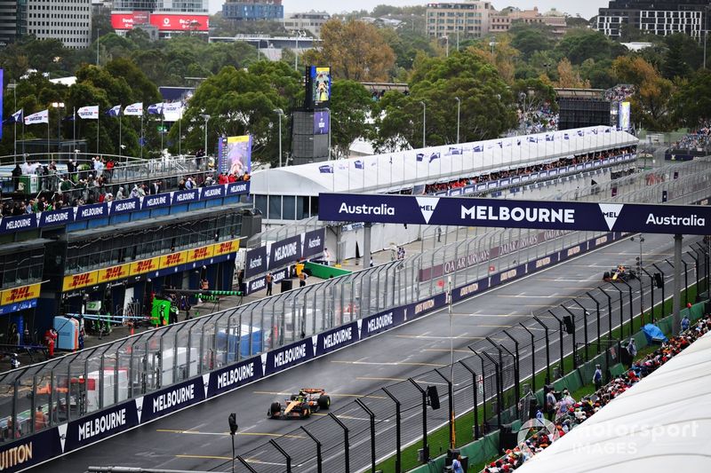 Lando Norris, McLaren, Max Verstappen, Red Bull Racing