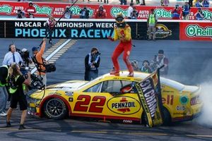 Joey Logano, Equipo Penske, Shell Pennzoil Ford Mustang