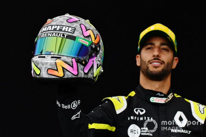 El casco de Daniel Ricciardo, Renault F1 Team para Australia