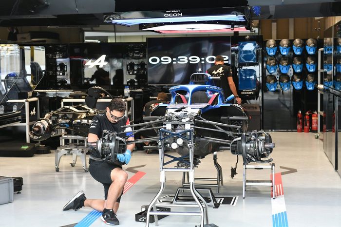 Detalle frontal del Alpine A521 