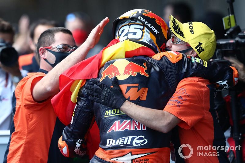 Ganador Raul Fernandez, Red Bull KTM Ajo