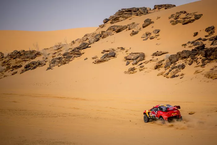 #305 Bahrain Raid Xtreme Hunter: Sebastien Loeb, Daniel Elena