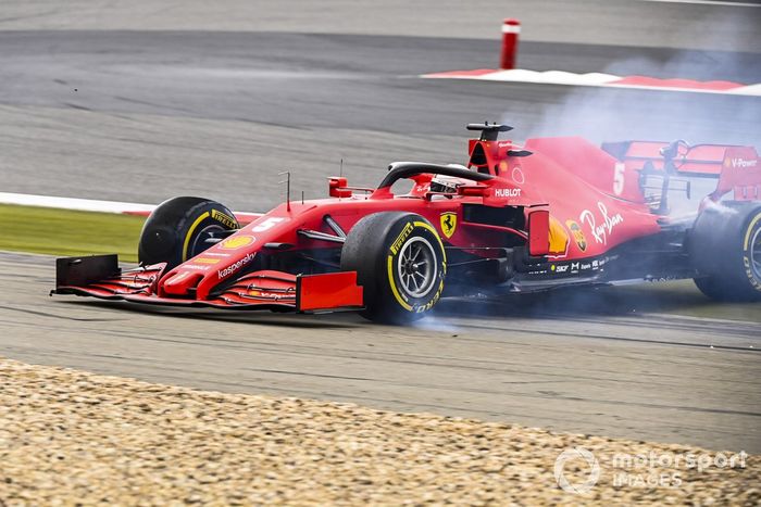 Sebastian Vettel, Ferrari SF1000 hace un trompo