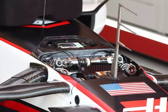 Haas VF-25 detalles técnicos