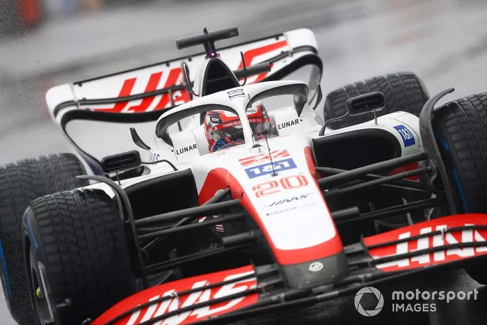 Kevin Magnussen, Haas VF-22