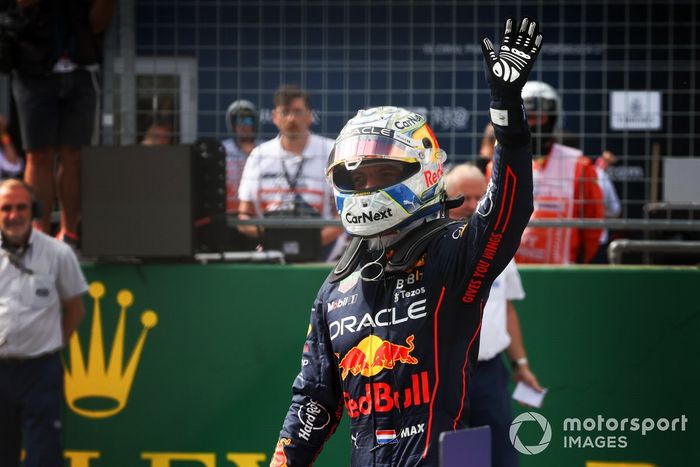 Ganador de la carrera Sprint Max Verstappen, Red Bull Racing en Parc Ferme