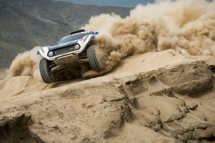 #300 X-Raid Mini JCW Team: Carlos Sainz, Lucas Cruz