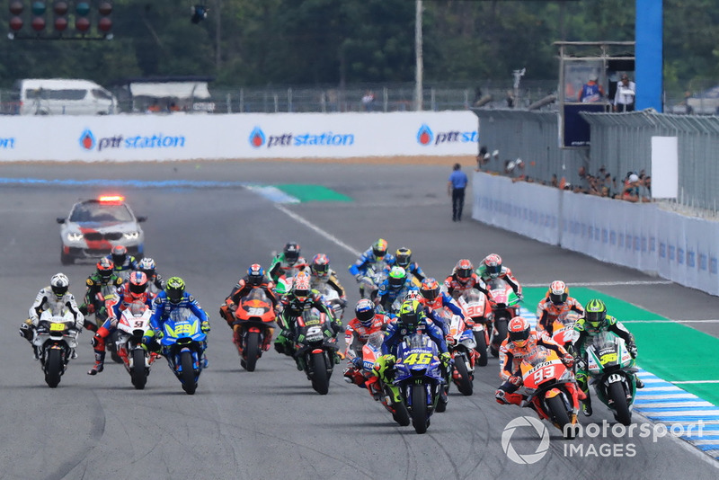 Старт гонки, Марк Маркес, Repsol Honda Team, Валентино Россі, Yamaha Factory Racing