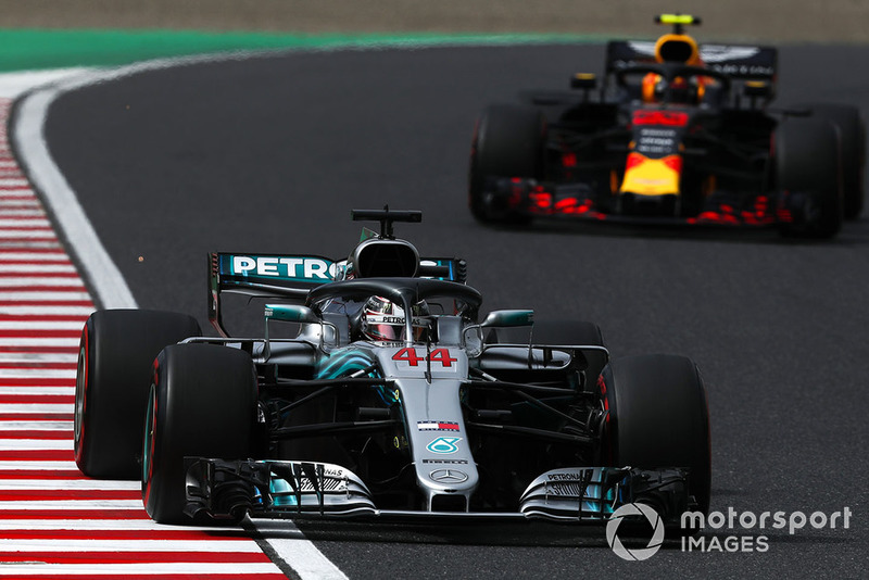 Lewis Hamilton, Mercedes AMG F1 W09 EQ Power+ and Max Verstappen, Red Bull Racing RB14