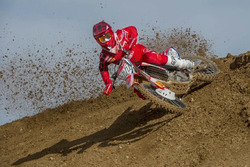 Evgeny Bobryshev saat menikung