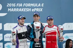 Podium: Ganador, Sébastien Buemi, Renault e.Dams; segundo, Sam Bird, DS Virgin Racing; tercero, Feli