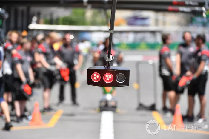 Haas pit stop ışıkları
