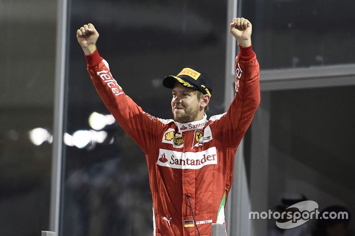 Podio: tercer lugar Sebastian Vettel, Ferrari