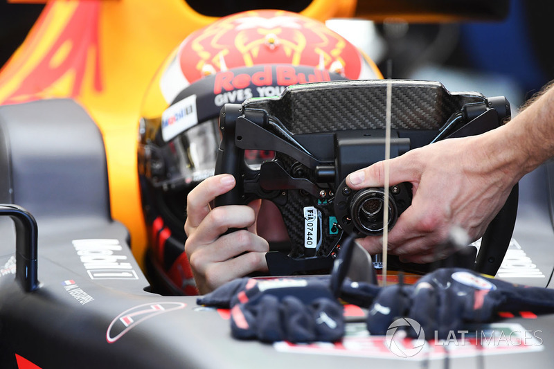 Max Verstappen, Red Bull Racing RB13 and steering wheel at ...