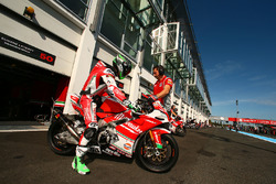 Eugene Laverty, Milwaukee Aprilia