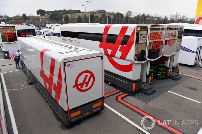 Haas F1 Team camiones