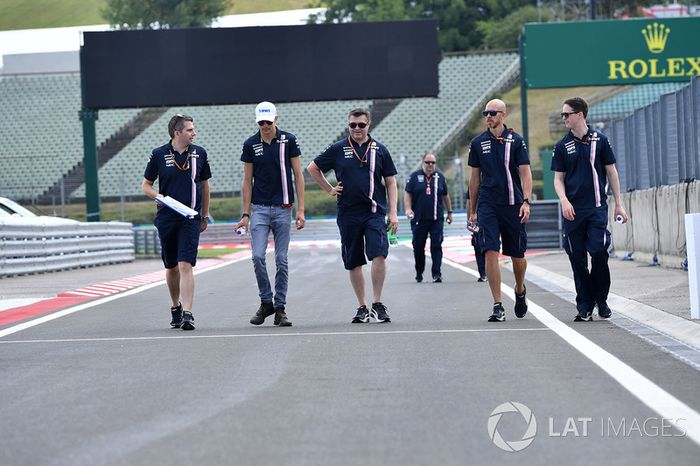 Esteban Ocon, Force India F1, recorre la pista