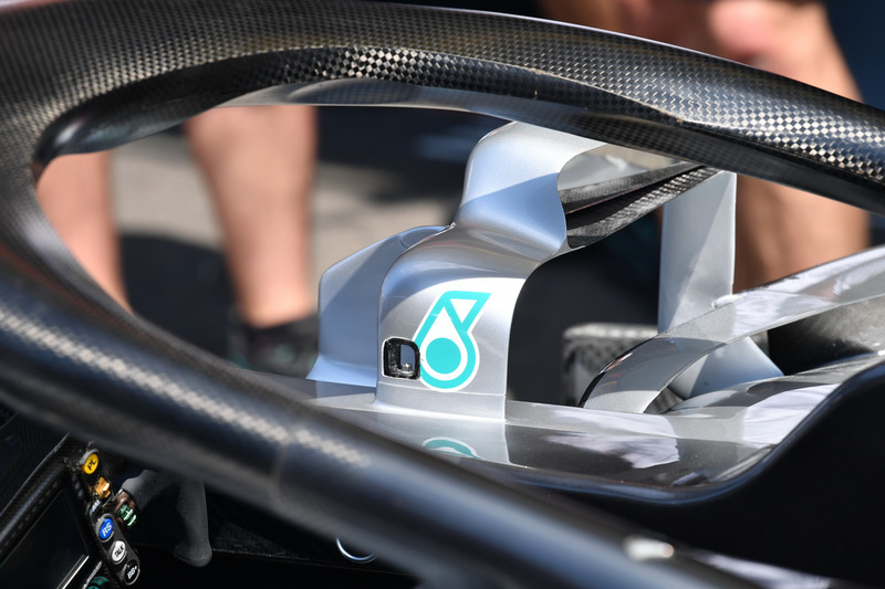 Rétroviseur de la Mercedes-AMG F1 W09