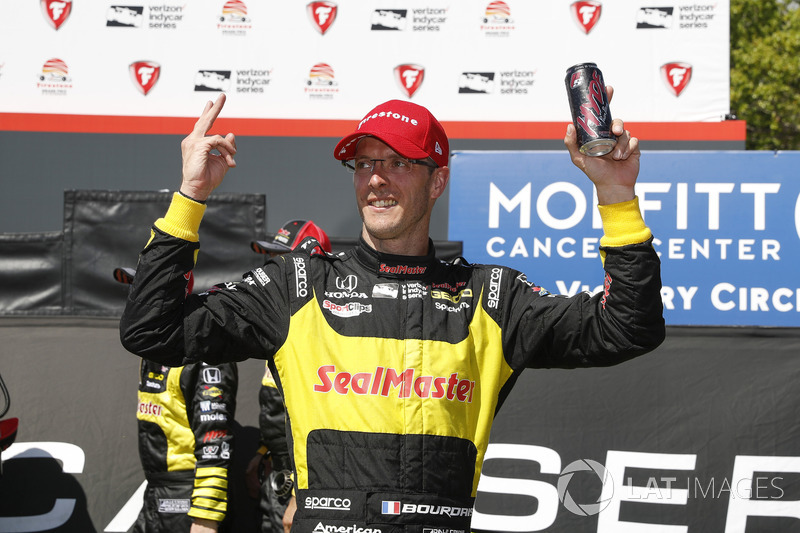 Le vainqueur Sébastien Bourdais, Dale Coyne Racing with Vasser-Sullivan Honda