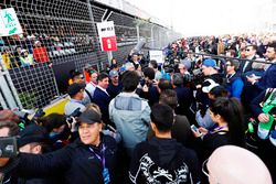 Actor Orlando Bloom en la parrilla