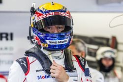 #1 Porsche Team Porsche 919 Hybrid: Mark Webber