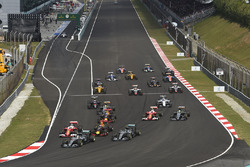 Sebastian Vettel, Ferrari SF16-H; Kimi Räikkönen, Ferrari SF16-H
