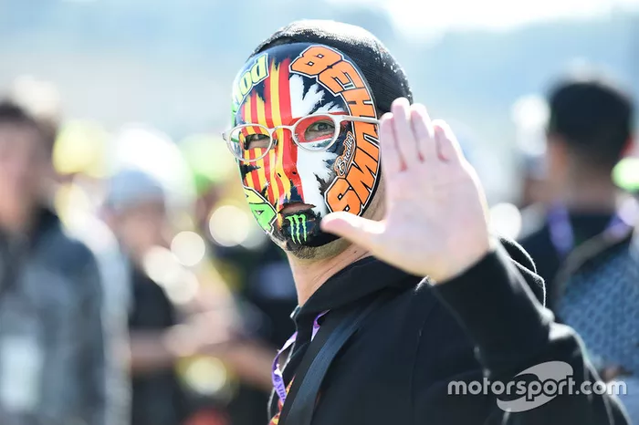 Até Bradley Smith tem fã-clube.