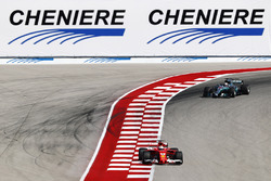 Себастьян Феттель, Ferrari SF70H, Льюіс Хемілтон, Mercedes AMG F1 W08