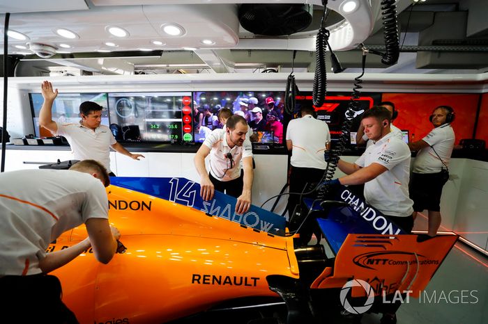El coche de Fernando Alonso, McLaren MCL33