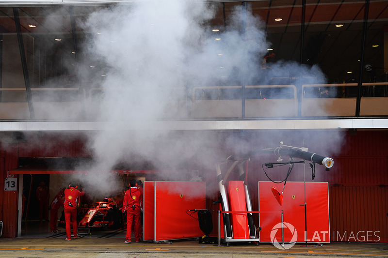 Humo en el garaje de Ferrari