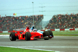 Eddie Irvine, Ferrari ve Alexander Wurz, Benetton