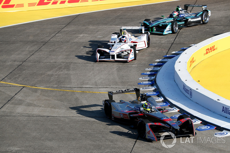 Tom Dillmann, Venturi Formula E Team, Jose Maria Lopez, Dragon Racing, Nelson Piquet Jr., Jaguar Racing