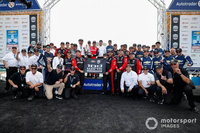 Will Power, y el Team Penske Chevrolet, celebran sus 100 victorias