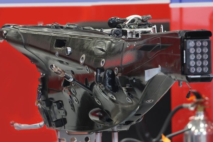 Detalle de la caja de cambios Haas VF-21