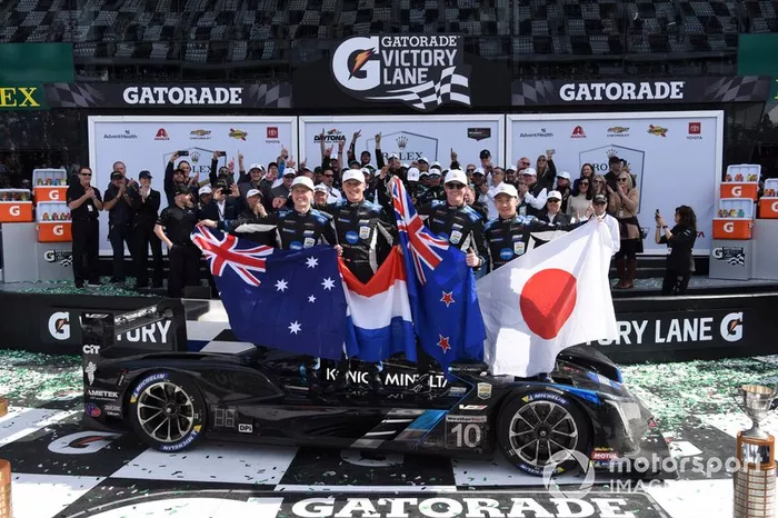 #10 Wayne Taylor Racing Cadillac DPi: Renger Van Der Zande, Ryan Briscoe, Scott Dixon