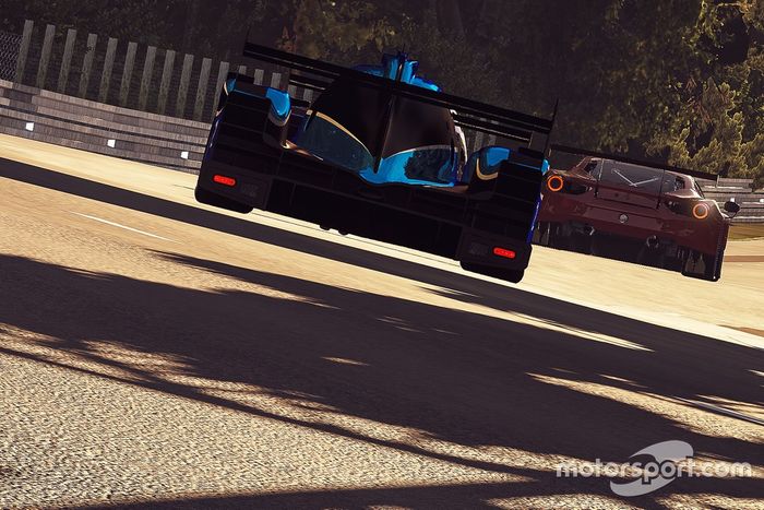 Acciones en la pista al atardecer