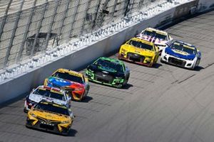 Christopher Bell, Joe Gibbs Racing, DeWalt Toyota Camry and William Byron, Hendrick Motorsports, Liberty University Chevrolet Camaro