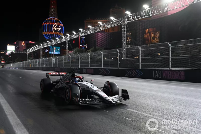 Daniel Ricciardo, AlphaTauri AT04