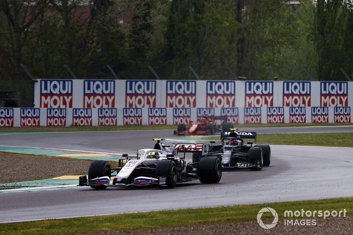 Mick Schumacher, Haas VF-21, Pierre Gasly, AlphaTauri AT02