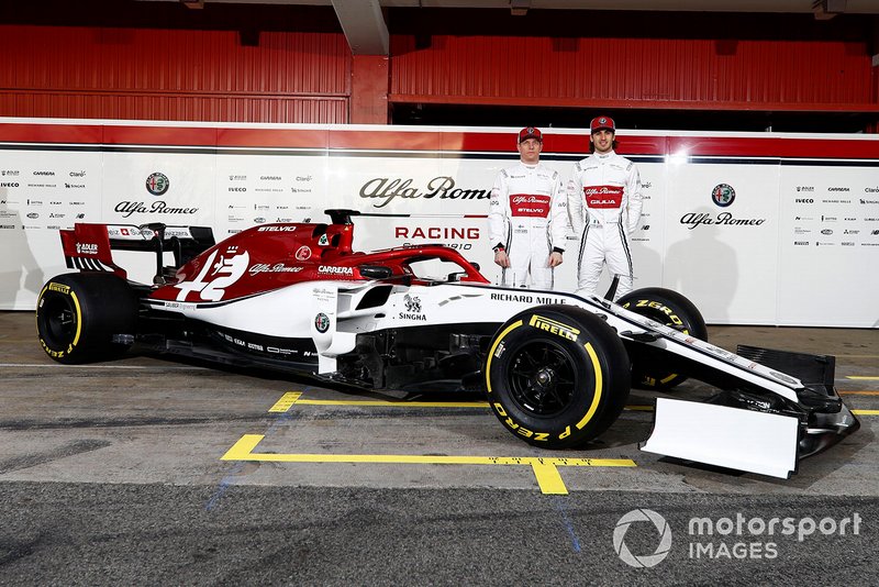 Antonio Giovinazzi, Alfa Romeo Racing en Kimi Raikkonen, Alfa Romeo Racing met de nieuwe Alfa Romeo C38