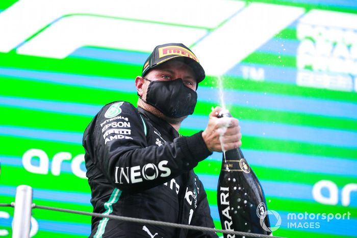 Podio: tercer lugar Valtteri Bottas, Mercedes