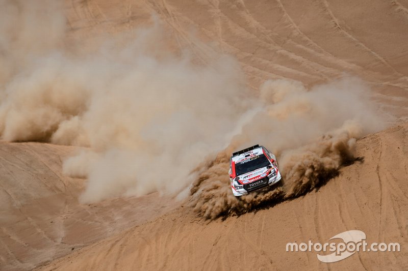 #301 Toyota Gazoo Racing Toyota Hilux: Нассель Аль-Аттія, Маттьйо Бомель