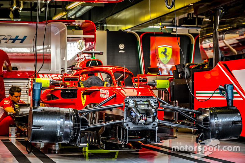 Ferrari SF71H in garage