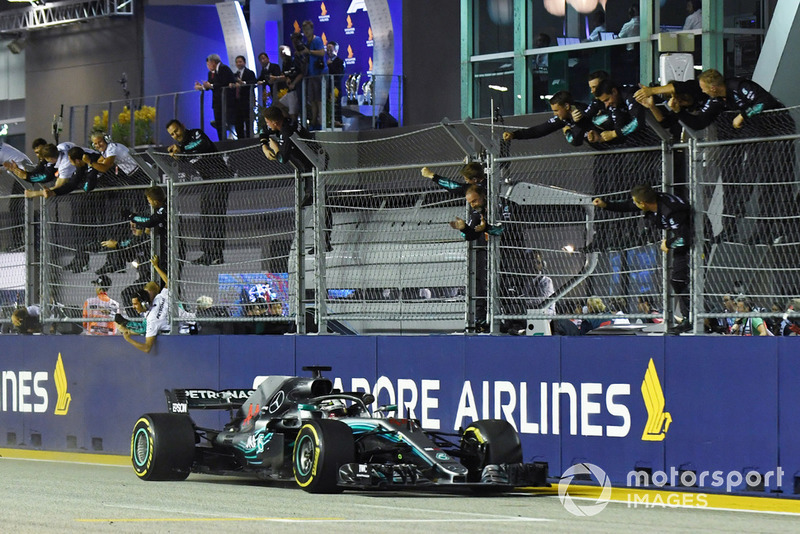 Pemenang GP Singapura 2018: Lewis Hamilton, Mercedes-AMG F1 W09