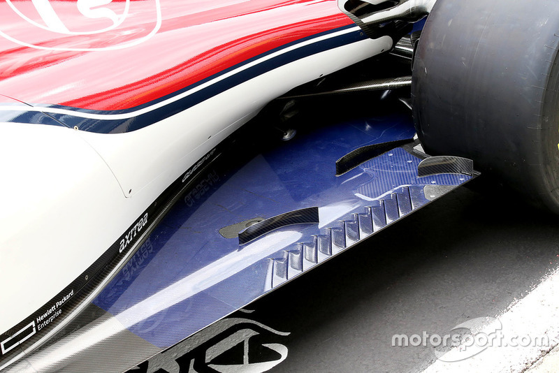 Днище Sauber C37