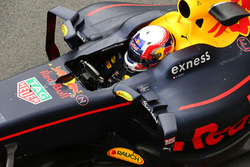 Pierre Gasly, Red Bull Racing RB12, Testfahrer